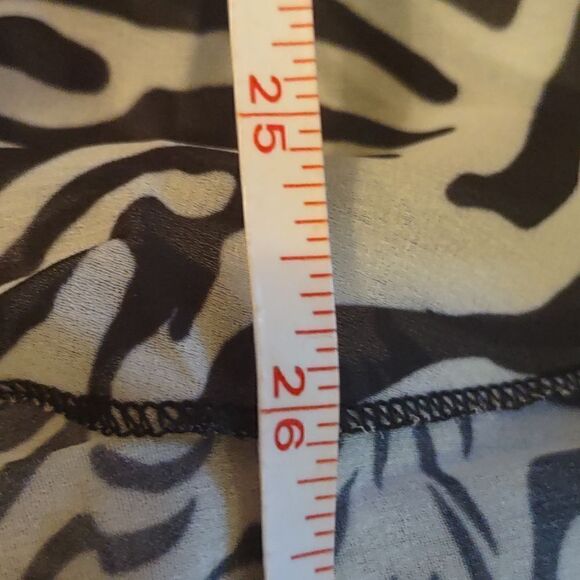 New Women's‎ size L top Boho sheer black white red zebra animal feather print - Picture 6 of 6